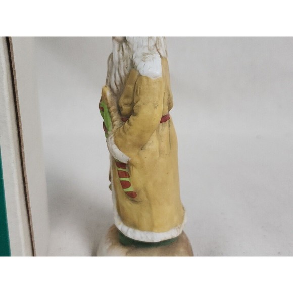 Heilig-Meyers Santa from around the world Russia 1903 Christmas Figurine - Picture 7 of 8